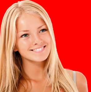 Paciente que solicit un diseo de sonrisa faltndole dos dientes por un accidente. Se le pusieron implantes dentales y este es el resultado.